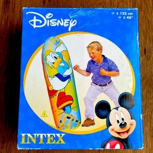 Disney Intex 48” Vintage Donald Duck inflatable punching bag. NIB vintage INTEX